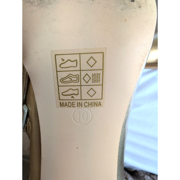 Metallic Gold Stiletto Knee High Boots Pointed Toe Sz 10 Runs Small - Picture 4 of 6